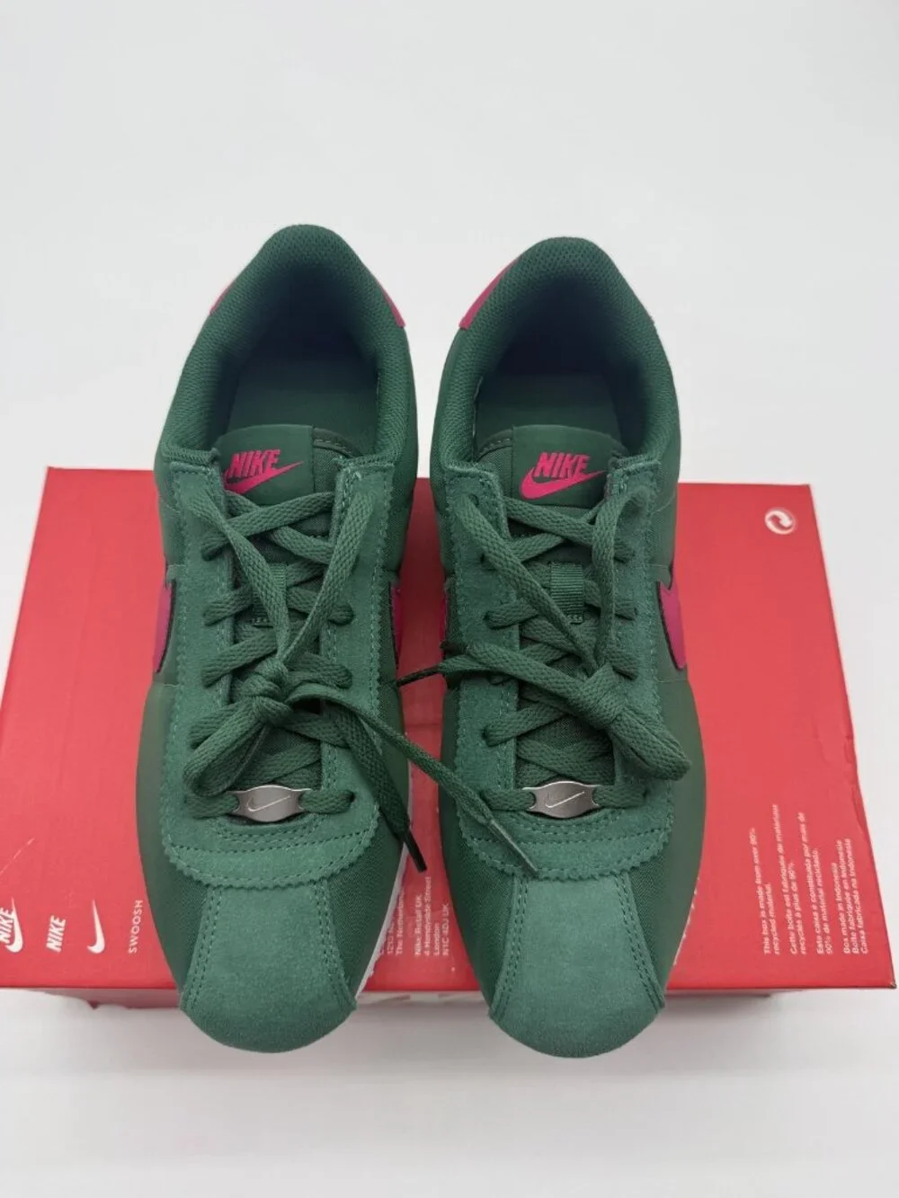 New Nike Cortez TXT (GS) Shoes Youth Size 7Y Green Pink IH7654 300 Running
